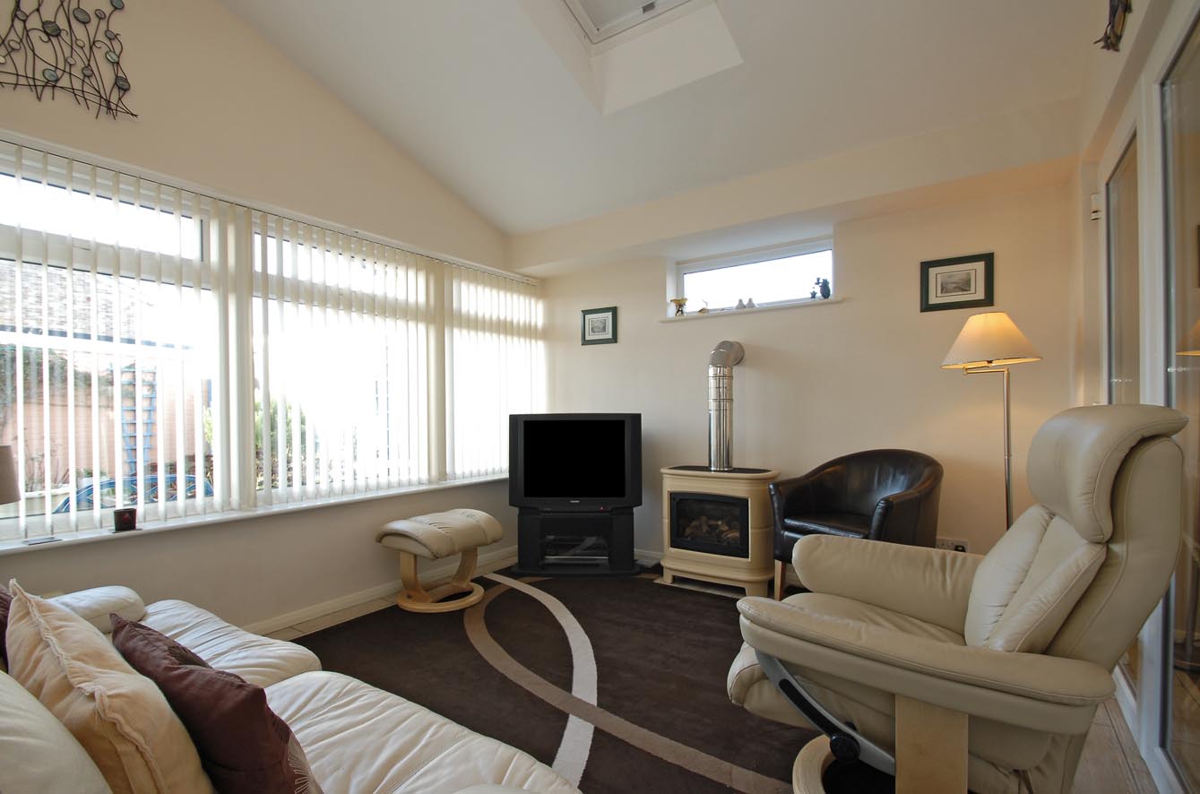 Property for Sale, West Wittering 30 Harrow Drive Baileys Estate Agent